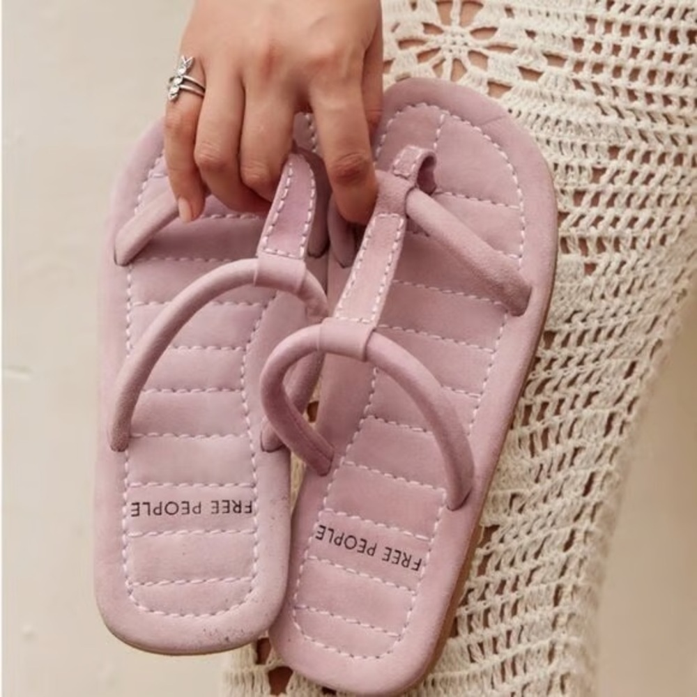 Free People Women's Size 9.5 Gray-Pink Quilted Toe-Loop Sandals